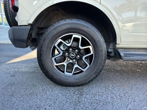 Certified 2025 Ford Bronco Outer Banks AWD/4WD image 32