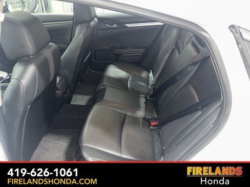 Used 2019 Honda Civic Touring image 27