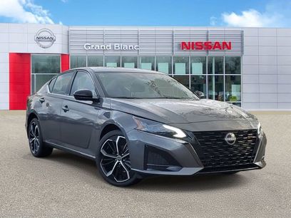 New 2025 Nissan Altima 2.5 SR w/ SR Premium Package