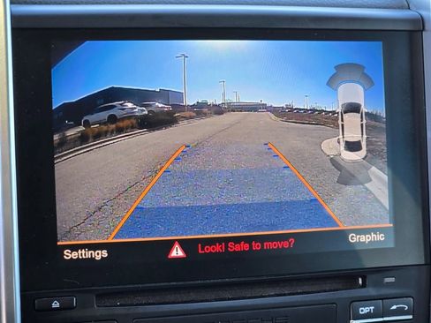 Used 2018 Porsche Cayenne image 23