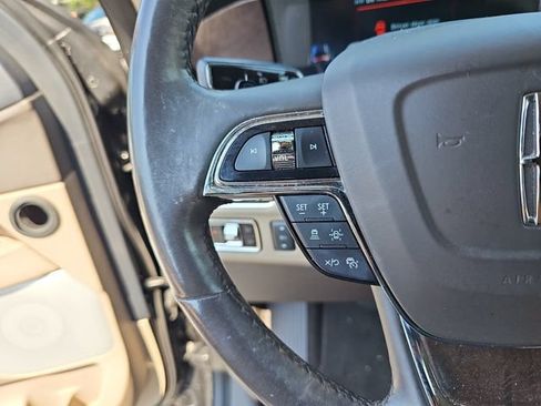 Used 2023 Lincoln Navigator Reserve AWD/4WD image 13
