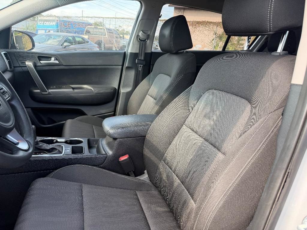 Used 2019 Kia Sportage LX FWD image 10