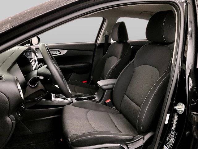 Used 2022 Kia Forte LXS FWD image 24