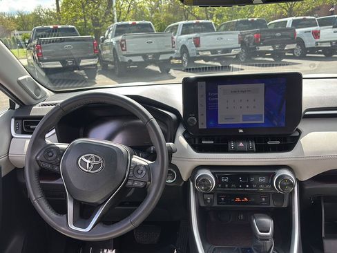 Used 2023 Toyota RAV4 Limited AWD/4WD image 12