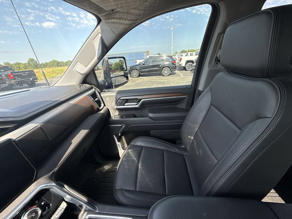 Certified 2024 GMC Sierra 2500 Denali w/ Denali Reserve Package AWD/4WD image 26