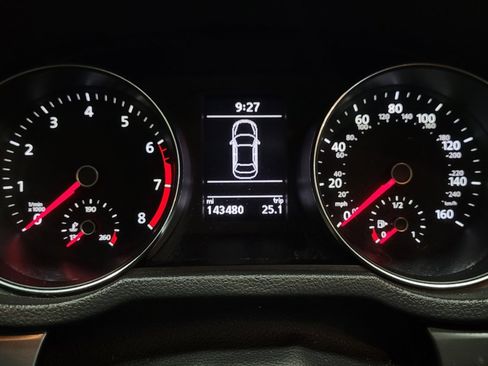 Used 2017 Volkswagen Passat 1.8T R-Line FWD image 23