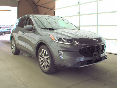 Used 2021 Ford Escape Titanium AWD/4WD image 6