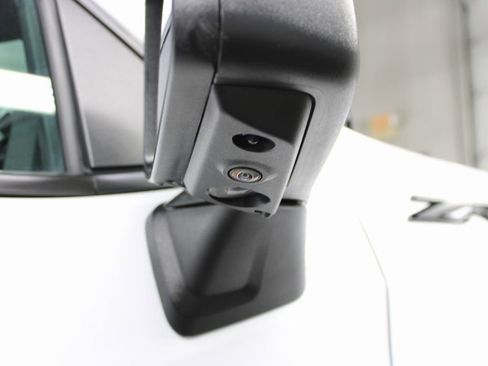 Used 2023 Chevrolet Silverado 1500 ZR2 image 52