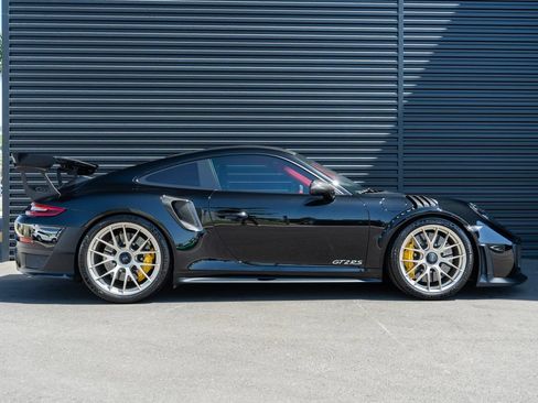 Used 2018 Porsche 911 GT2 RS RWD image 8