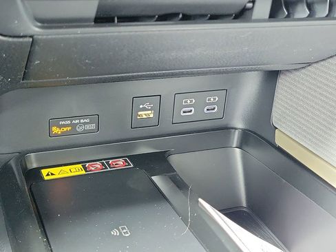 New 2026 Toyota Camry SE w/ Convenience Package image 17