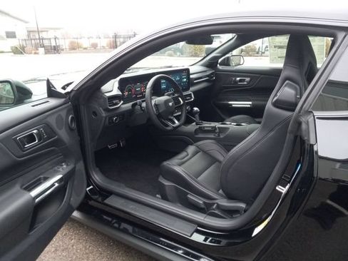 New 2026 Ford Mustang GT Premium w/ GT Performance Package RWD image 9