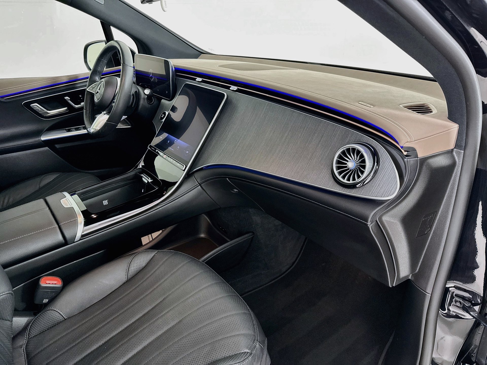 Certified 2023 Mercedes-Benz EQE 350+ SUV image 32