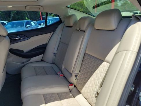 Used 2018 Nissan Maxima Platinum FWD image 10
