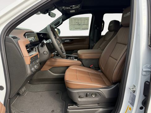 New 2026 Chevrolet Suburban High Country AWD/4WD image 10