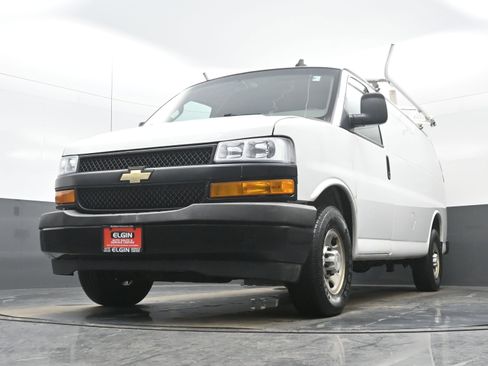 Used 2019 Chevrolet Express 3500 w/ Driver Convenience Package image 19