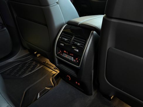 Used 2024 BMW XM image 37