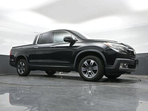 Used 2018 Honda Ridgeline RTL-E image 39