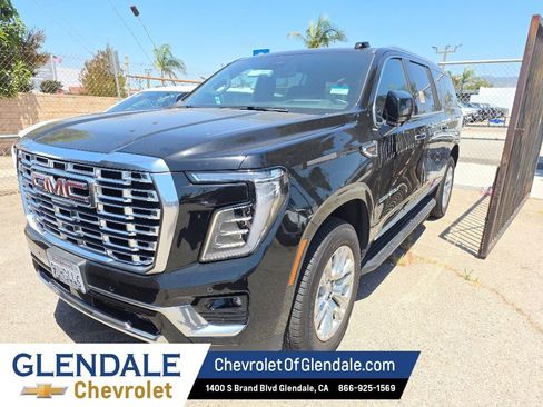 Used 2025 GMC Yukon XL Denali AWD/4WD image 1