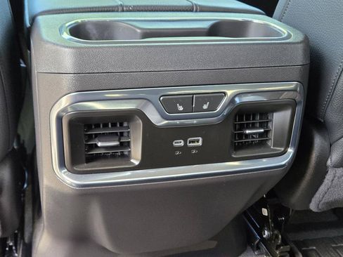 Used 2024 GMC Sierra 1500 Denali AWD/4WD image 18
