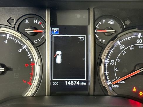 Used 2023 Toyota 4Runner Limited image 18