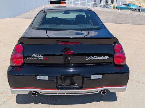 Used 2002 Chevrolet Monte Carlo SS w/ Pace Car Replica Pkg FWD image 11