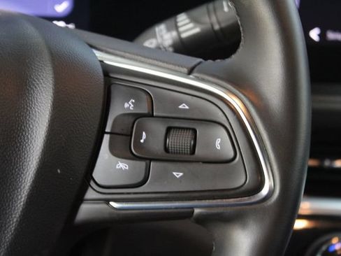 Used 2024 Buick Envista Sport Touring FWD image 17