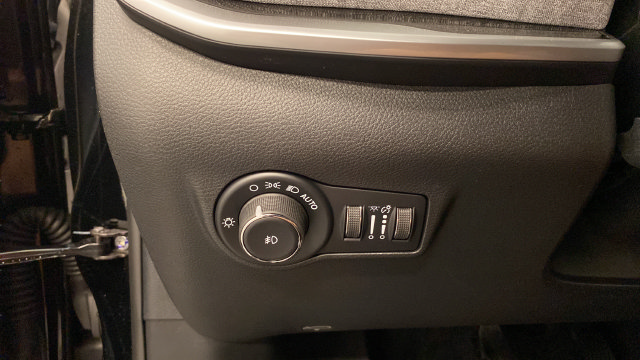 Used 2026 Jeep Compass Latitude AWD/4WD image 25