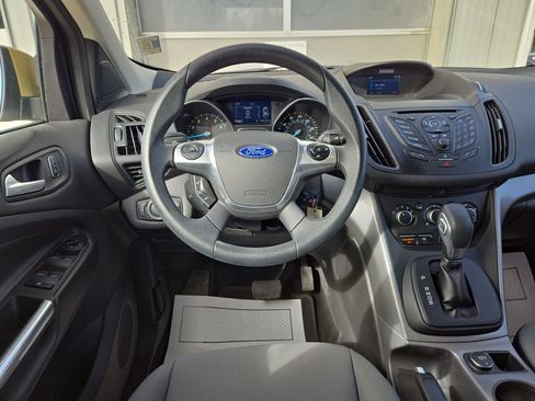 Used 2015 Ford Escape SE AWD/4WD image 19