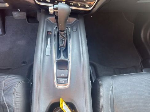 Used 2019 Honda HR-V EX-L image 18