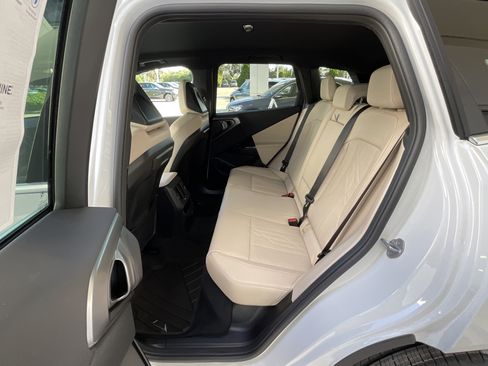 New 2026 BMW X3 xDrive30 w/ Convenience Package image 25