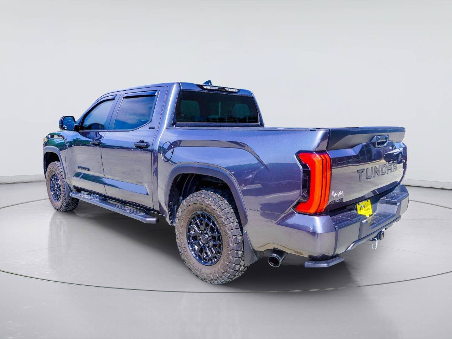 Used 2025 Toyota Tundra SR5 AWD/4WD image 8