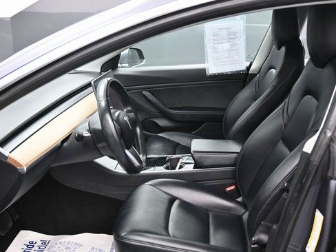 Used 2018 Tesla Model 3 Long Range image 15