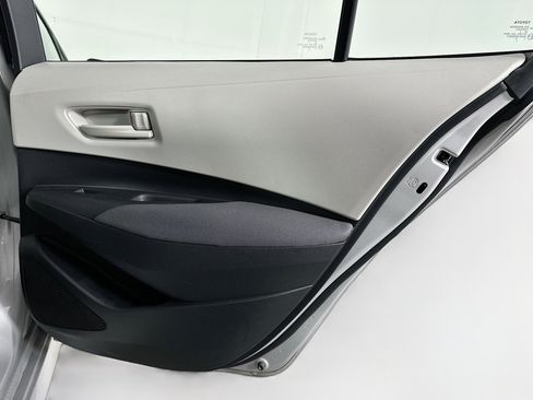 Used 2023 Toyota Corolla LE image 28