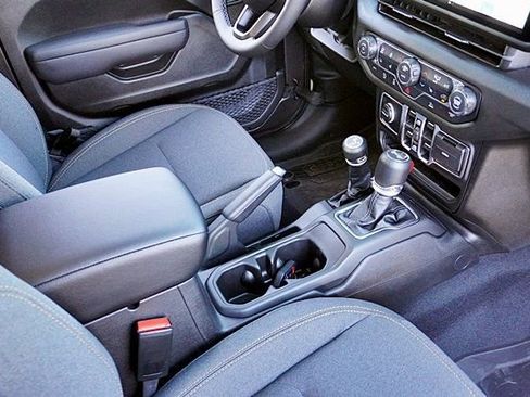 New 2026 Jeep Wrangler Unlimited Sport S image 15