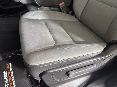 Used 2019 RAM 1500 Big Horn AWD/4WD image 12
