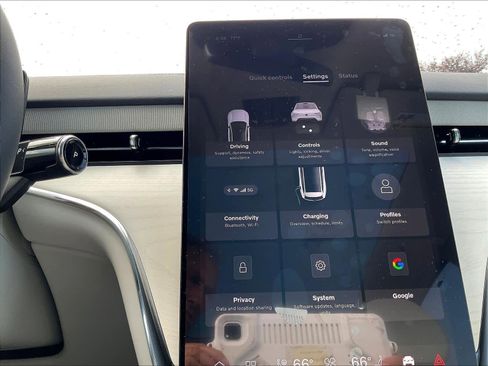 New 2025 Volvo EX90 Plus image 22