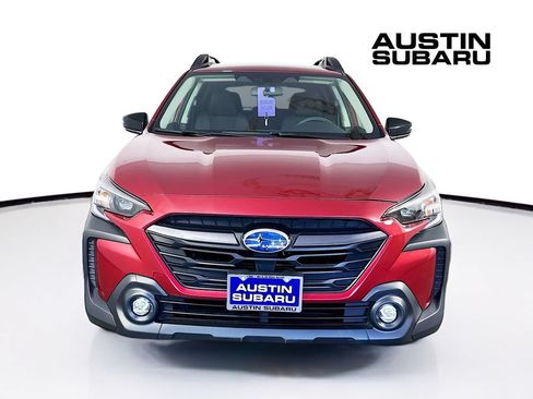 Certified 2025 Subaru Outback Premium AWD/4WD image 2