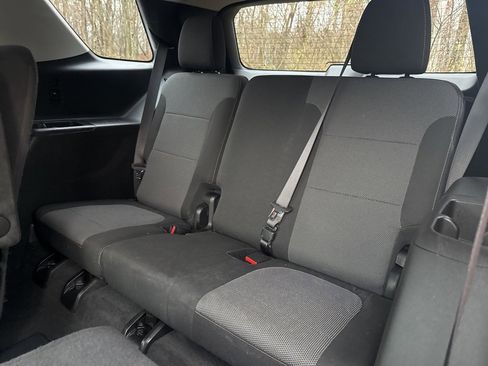 Used 2018 Chevrolet Traverse LT image 30