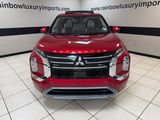 New 2025 Mitsubishi Outlander SE image 2