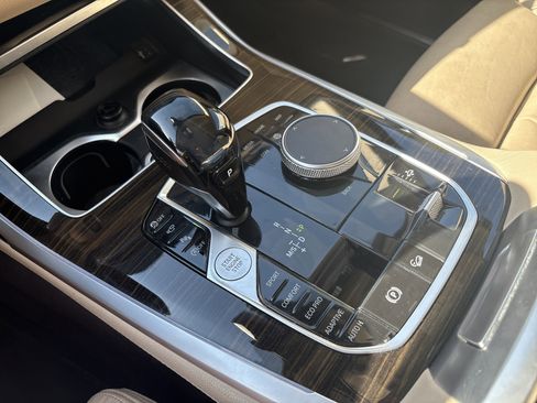 Used 2019 BMW X7 xDrive40i w/ Premium Package AWD/4WD image 26