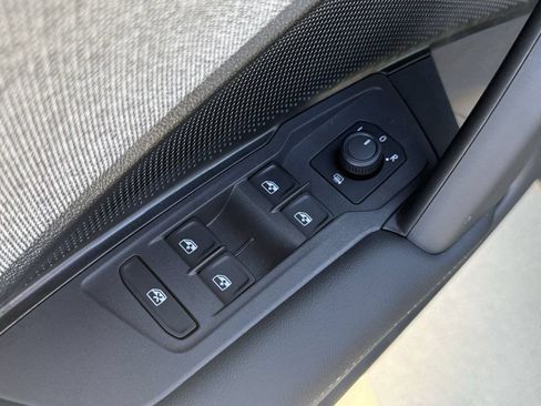 New 2026 Volkswagen Tiguan S FWD image 11