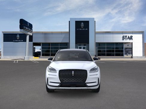 New 2026 Lincoln Corsair Reserve w/ Jet Appearance Package FWD image 6