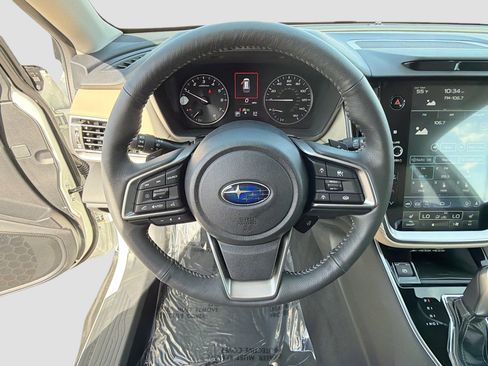 Used 2025 Subaru Outback Limited image 40