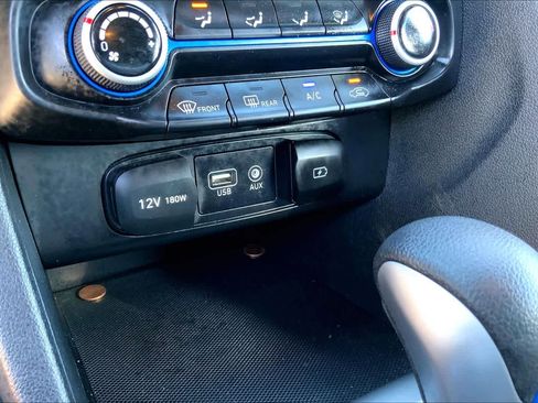 Used 2019 Hyundai Veloster 2.0 image 31