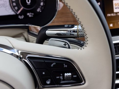 New 2026 Bentley Flying Spur image 40