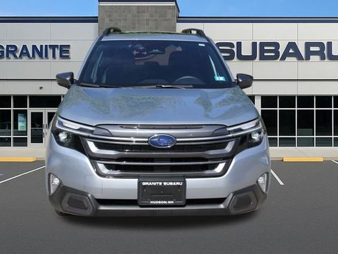 Used 2025 Subaru Forester Limited AWD/4WD image 5