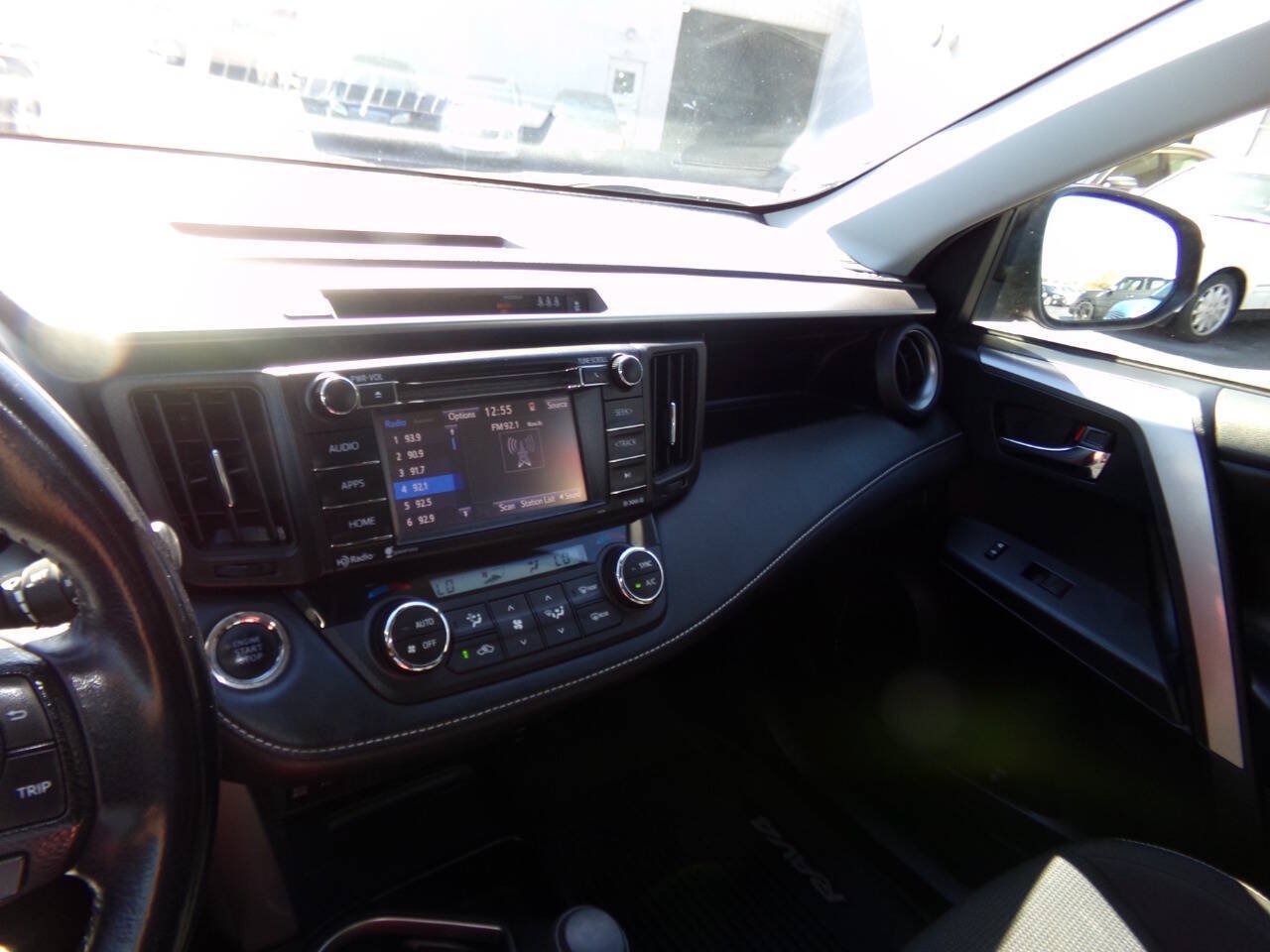 Used 2018 Toyota RAV4 XLE w/ Plus Extra Value Package AWD/4WD image 65