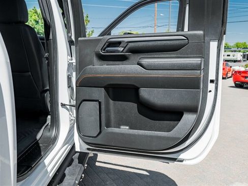 Used 2024 GMC Sierra 2500 AT4 AWD/4WD image 42