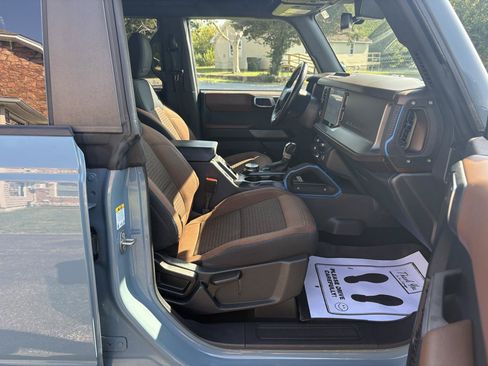 Used 2022 Ford Bronco Outer Banks w/ Sasquatch Package AWD/4WD image 24