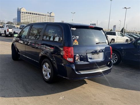 Used 2013 Dodge Grand Caravan SE image 7